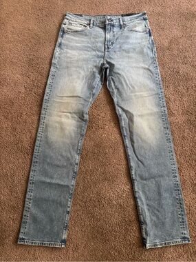 American Eagle Outfitters Light Blue Slim Straight Jeans NWT